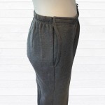 Pantalon adapté en coton ouaté gris pour homme avec ouvertures aux côtés